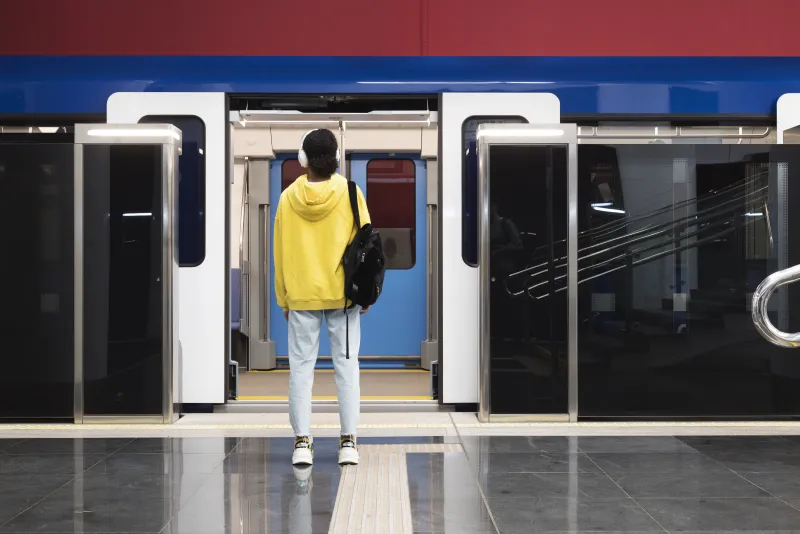 Reliable power supply solutions for metro [Platform Screen Doors]